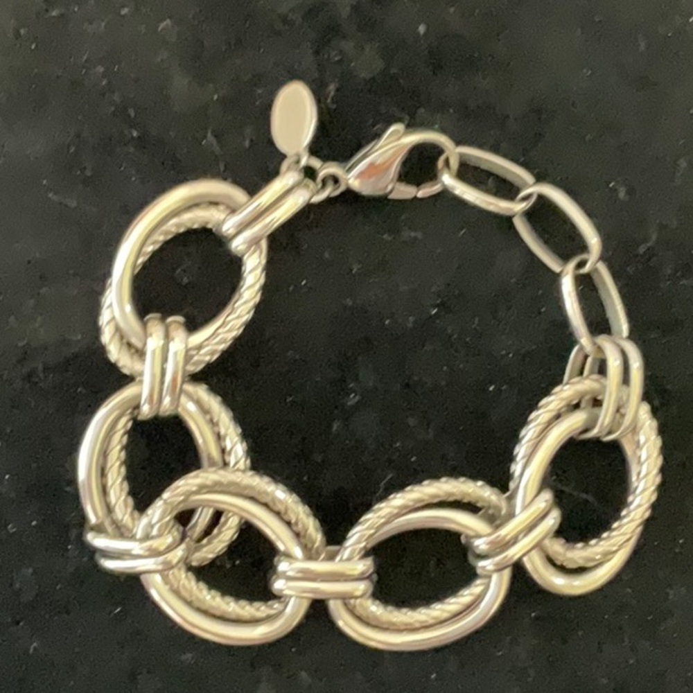 STAINLESS STEEL DOUBLE LOOP CHAIN BRACELET NWOT